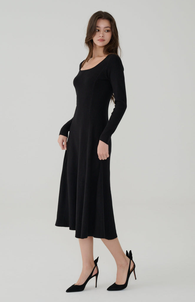 Queen vibe square neck knit dress in Black