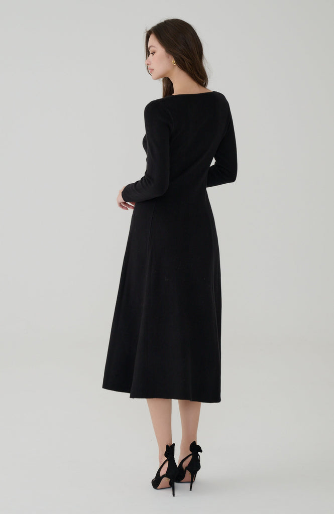 Queen vibe square neck knit dress in Black