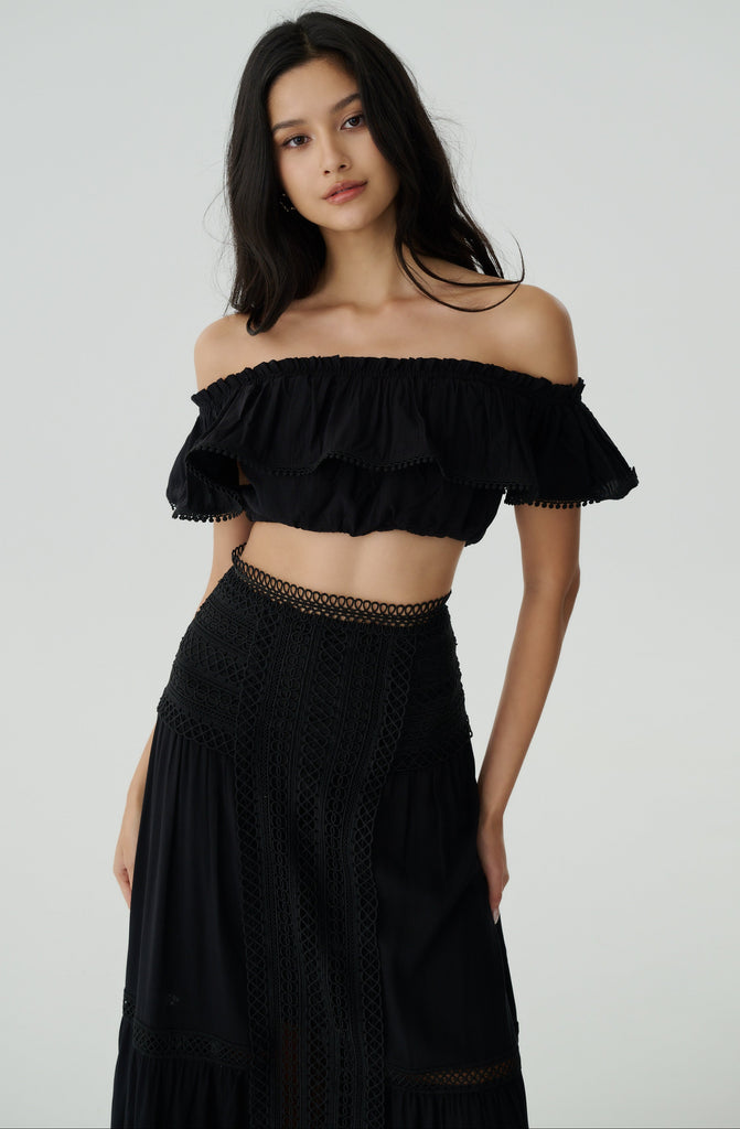 Darling days lace set in black