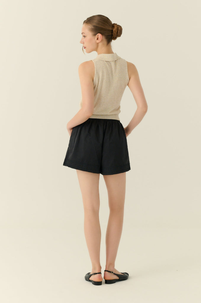 The flared elastic waist shorts