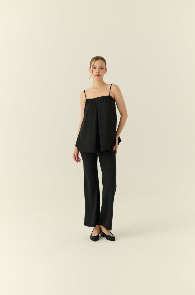 The parisian minimalist chiffon set