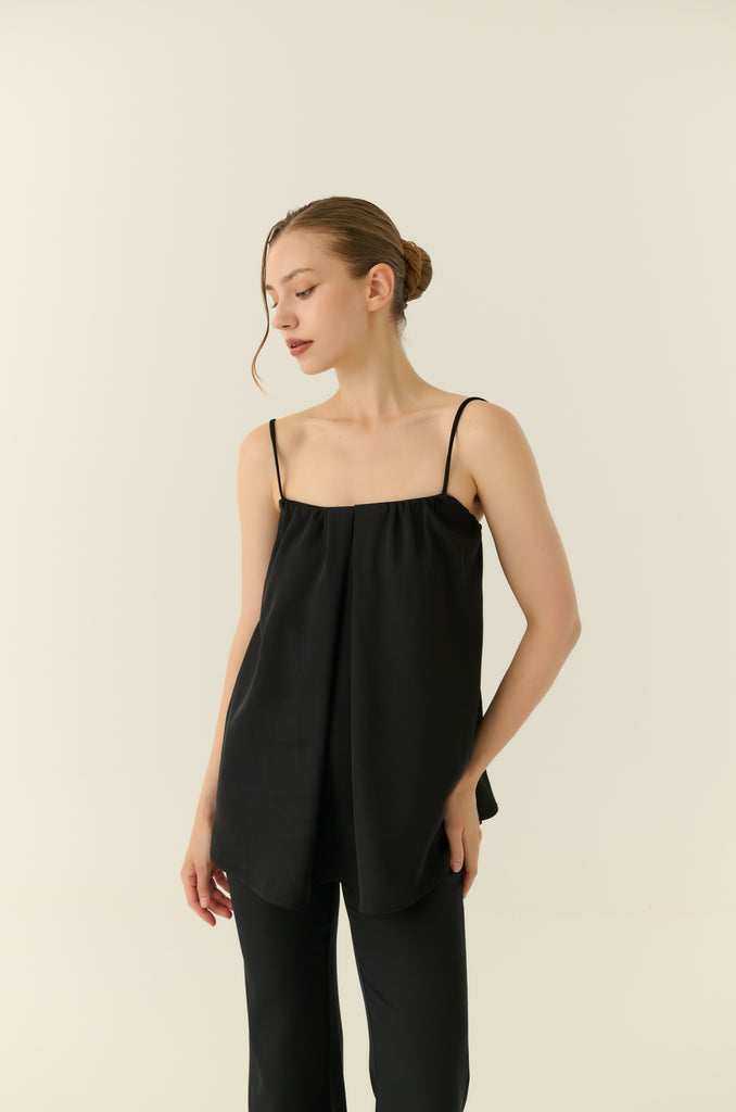 The parisian minimalist chiffon set