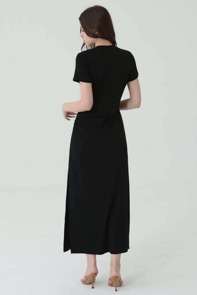 Midnight curve dress in black