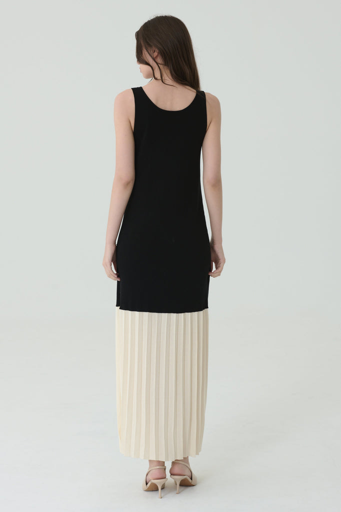 Stacey contrasting colors knit dress