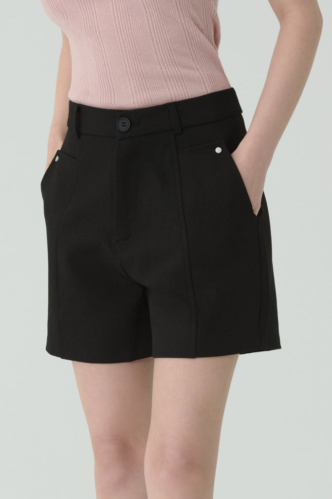 Urban lining espresso shorts in black