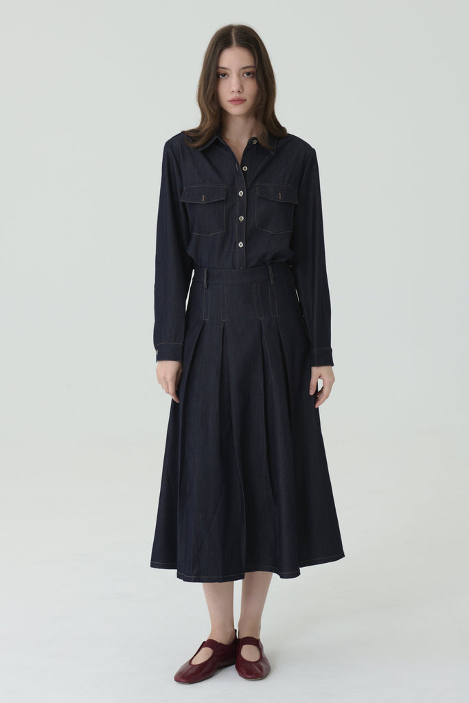 Chic lady denim long skirt in blue