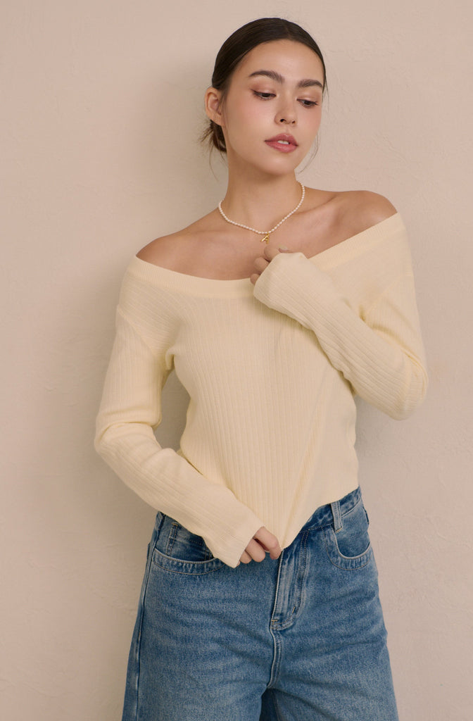 Lovely in gorgeous knit top in beige/brown