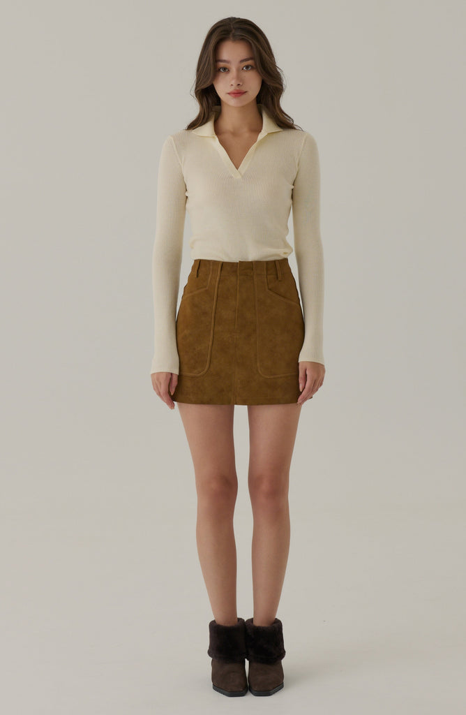 Join the meeting V neck knit top in beige