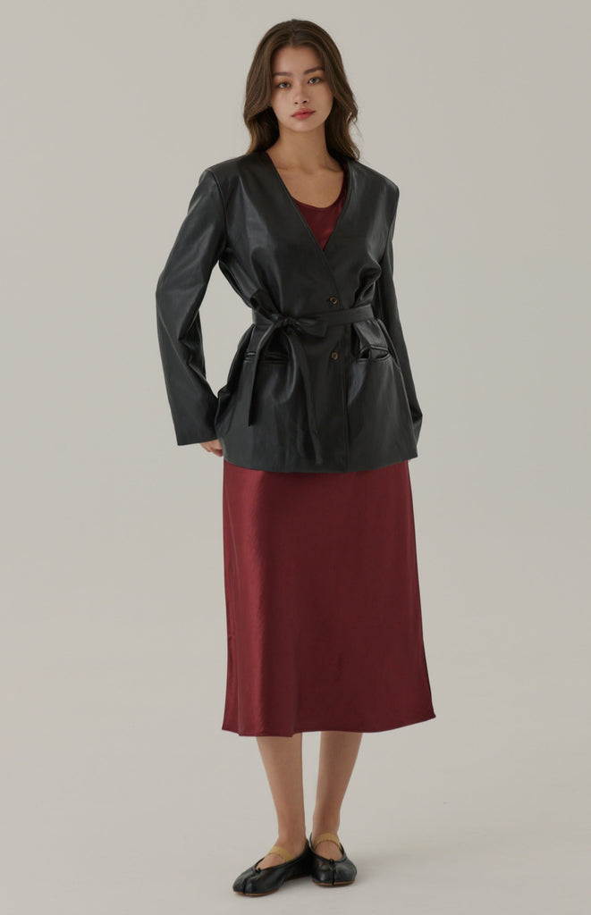 Litte luxury satin midi dress in burgundy