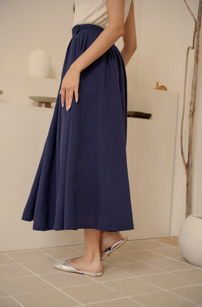 False alarm linen skirt in navy