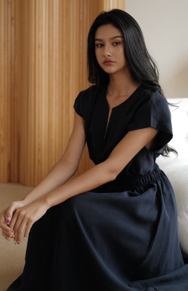 Camille elastic waist linen dress in navy blue (不追加)