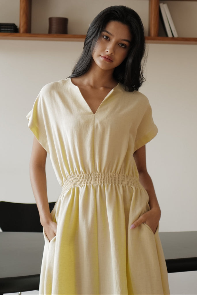 Camille elastic waist linen dress in butter yellow (不追加)