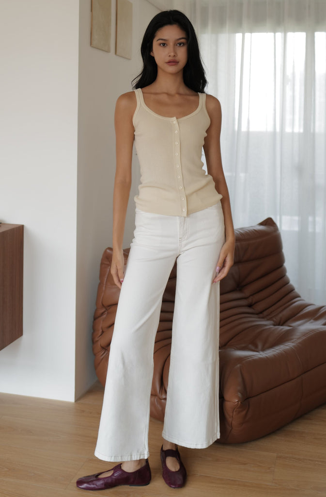 Buttoned ribbed knit tank in cream / white