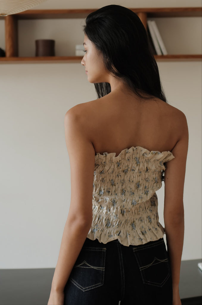 Floral print elastic top in floral