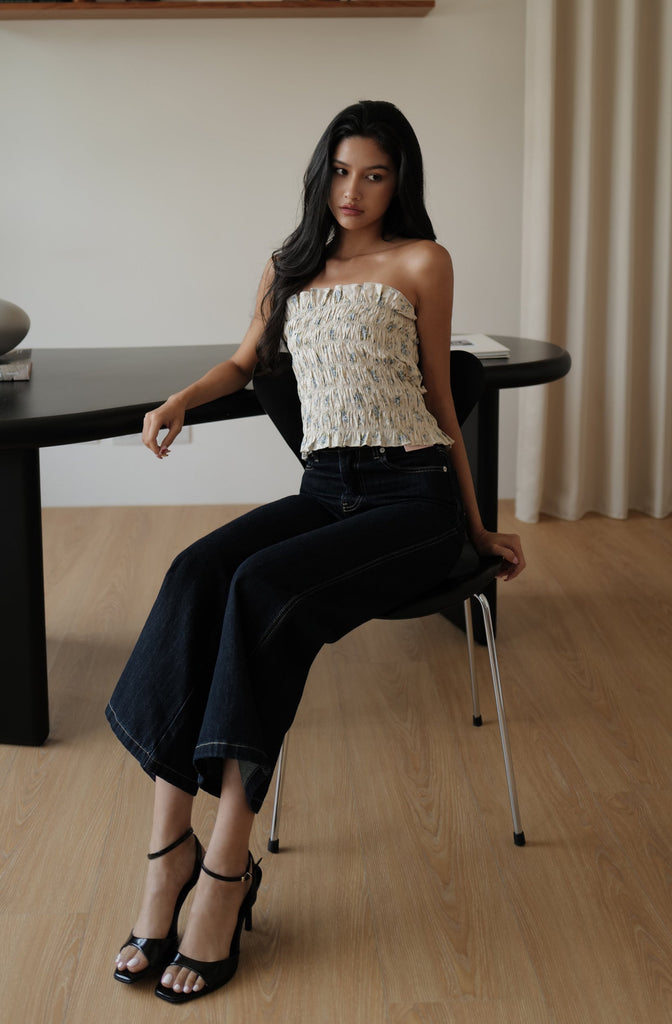 Floral print elastic top in floral