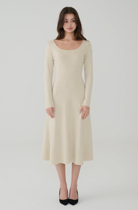 Queen vibe square neck knit dress in Beige