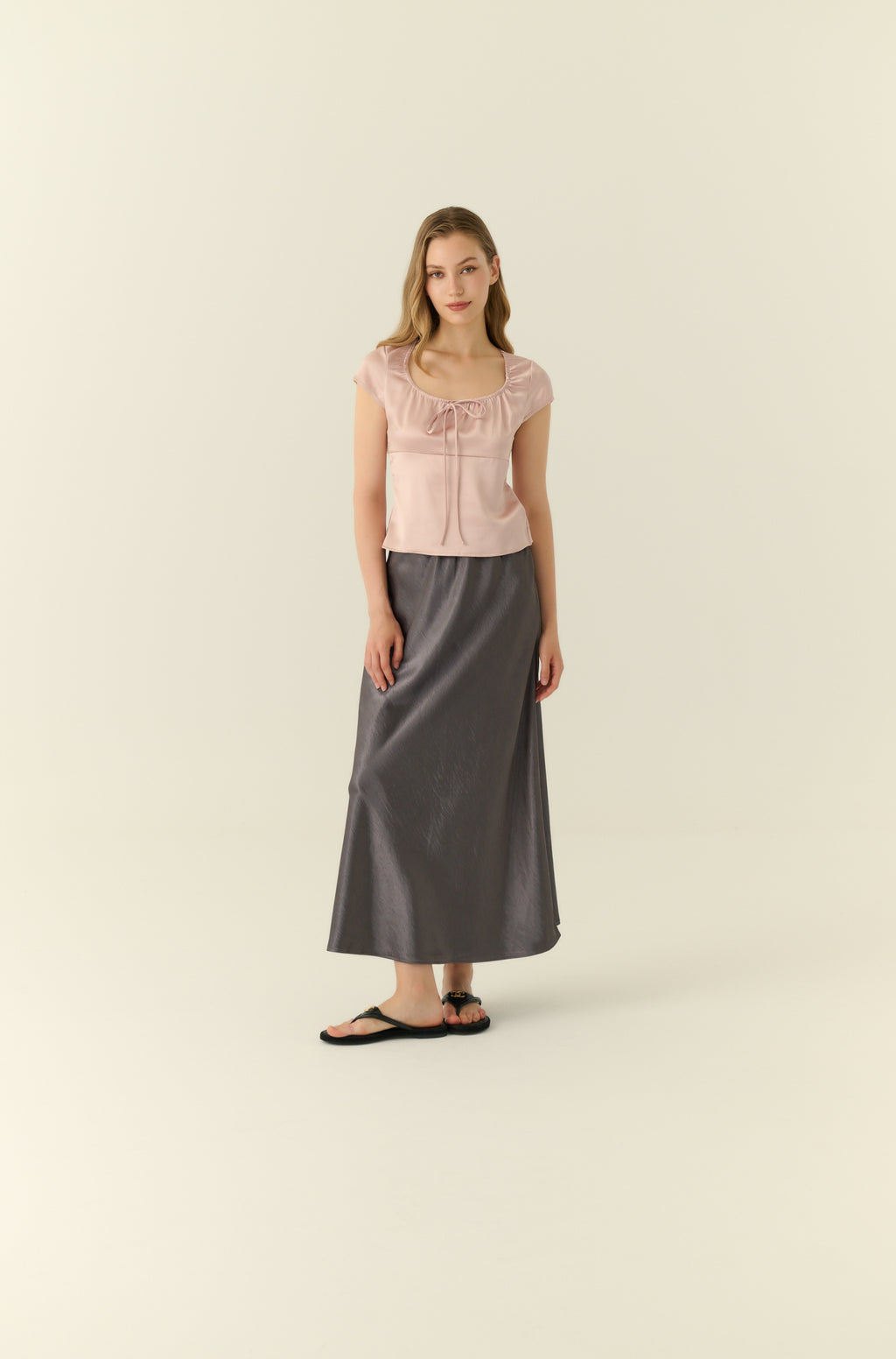 Never enough silky skirt in grey