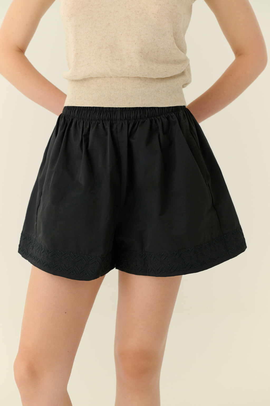 The flared elastic waist shorts