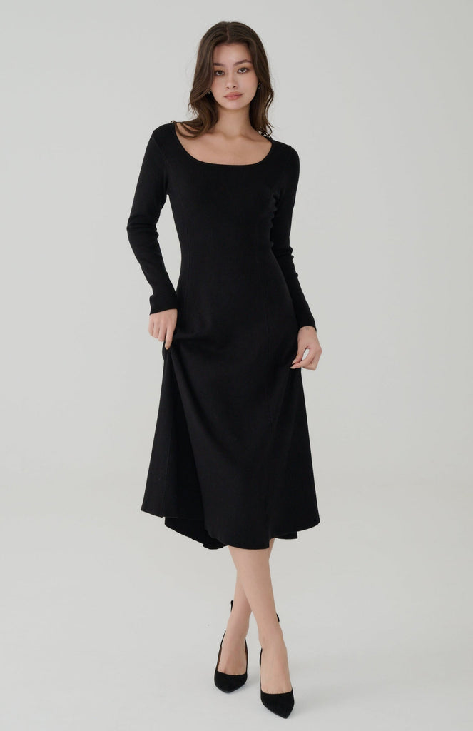 Queen vibe square neck knit dress in Black