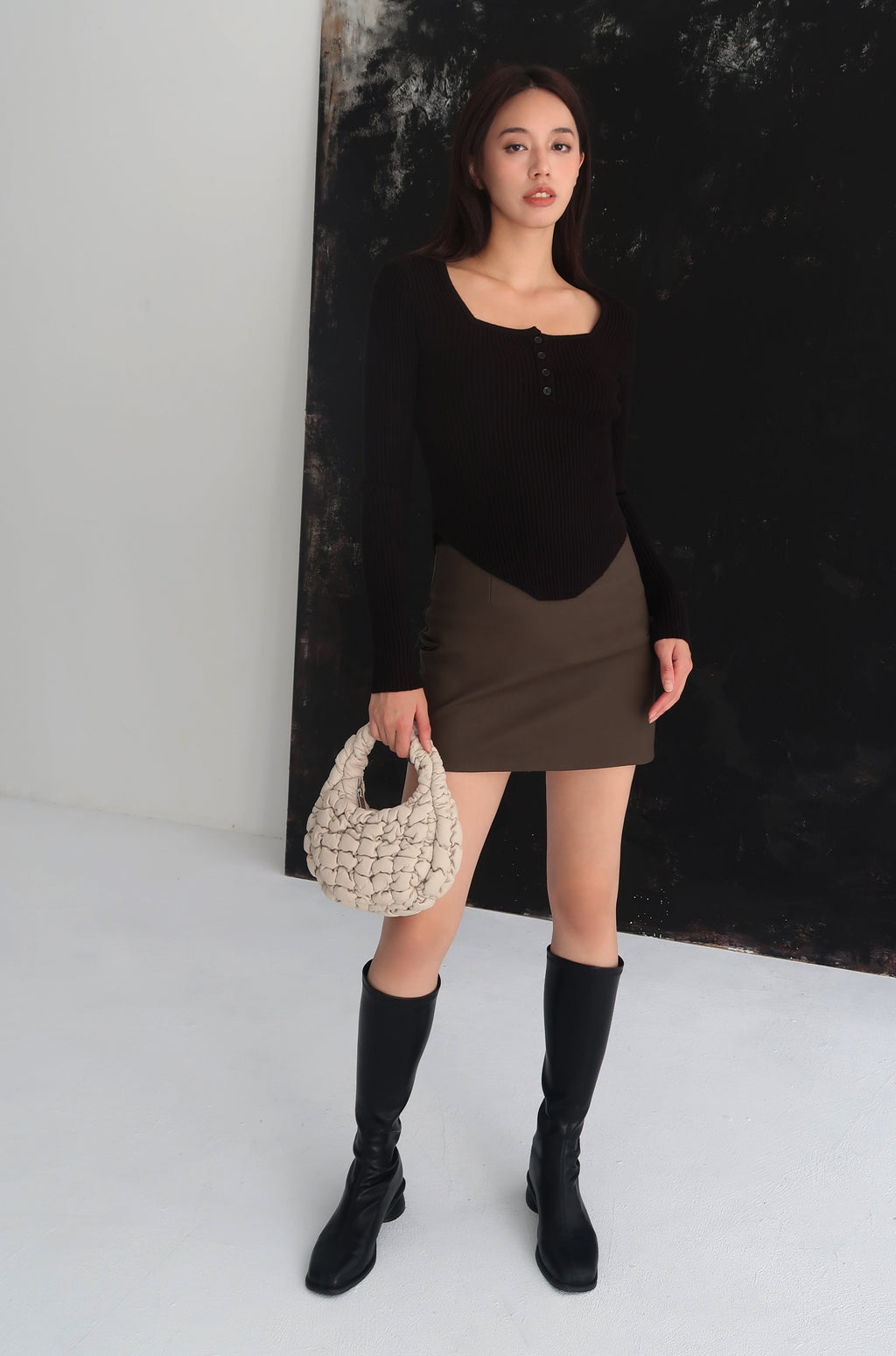 Be confident faux leather skirt in brown