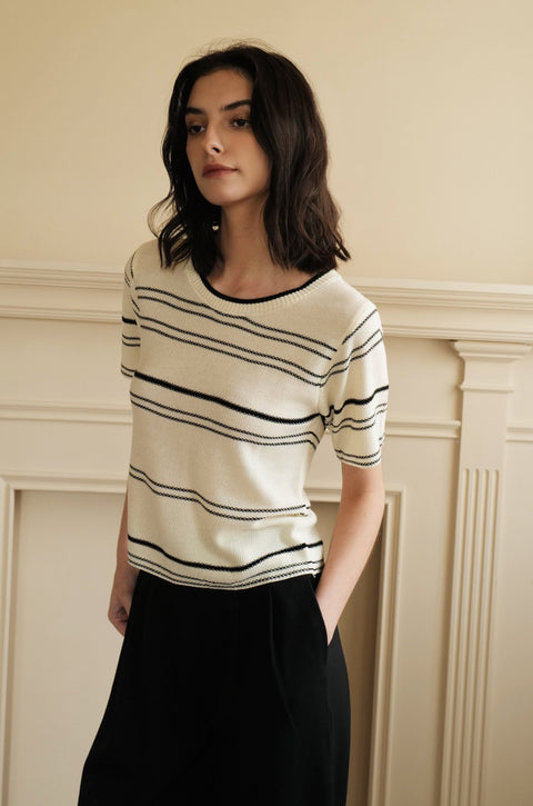 Lazy afternoon stripes knit top in white