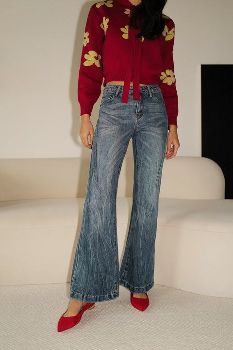 To the 80's flared jeans